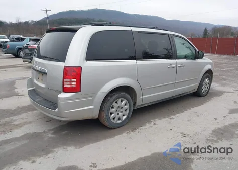 2010 Chrysler Town & Country Lx from USA, damaged, VIN 2A4RR4DE8AR309727